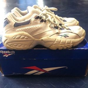 Reebok Shakedown Cross Training shoes
